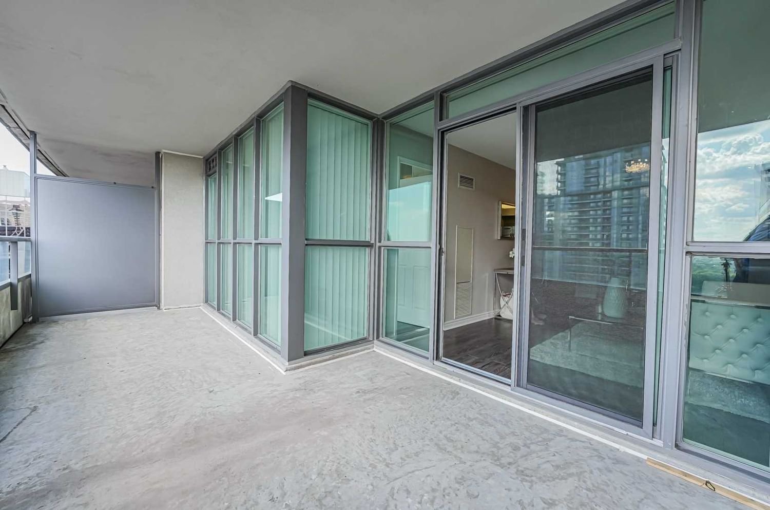 23 Hollywood Ave, unit 3011 for sale - image #19