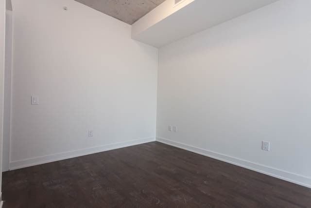 629 King St W, unit 627 for rent - image #11