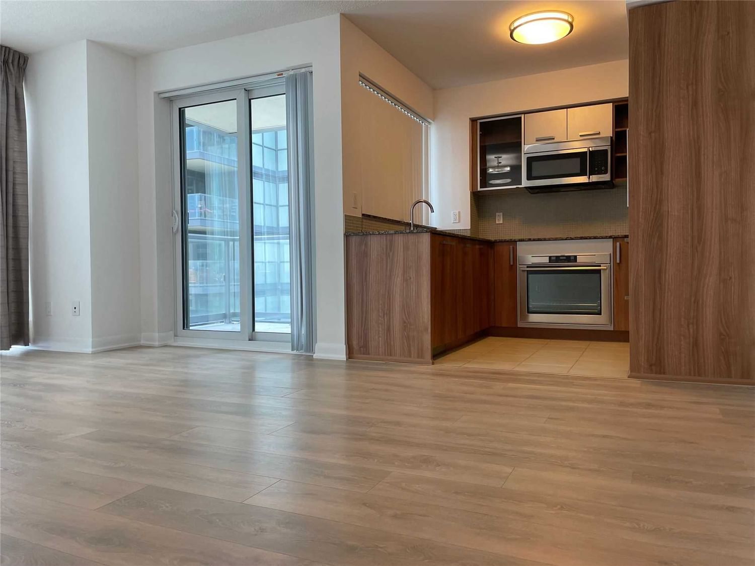 5162 Yonge St, unit 1605 for sale - image #2