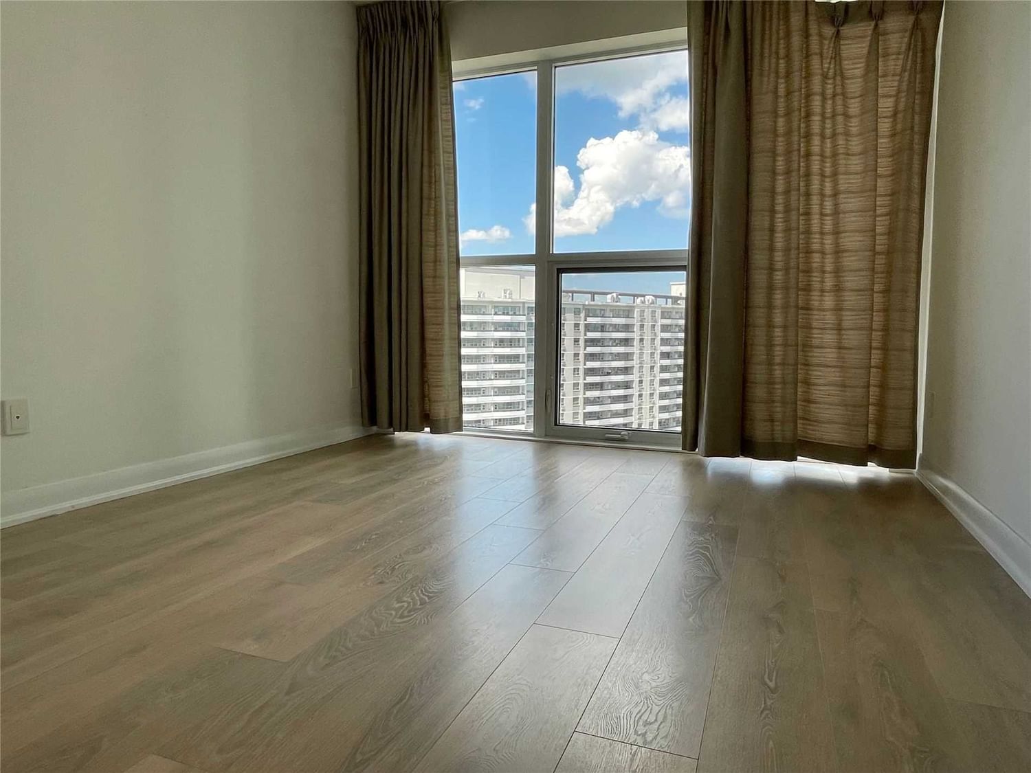 5162 Yonge St, unit 1605 for sale - image #5