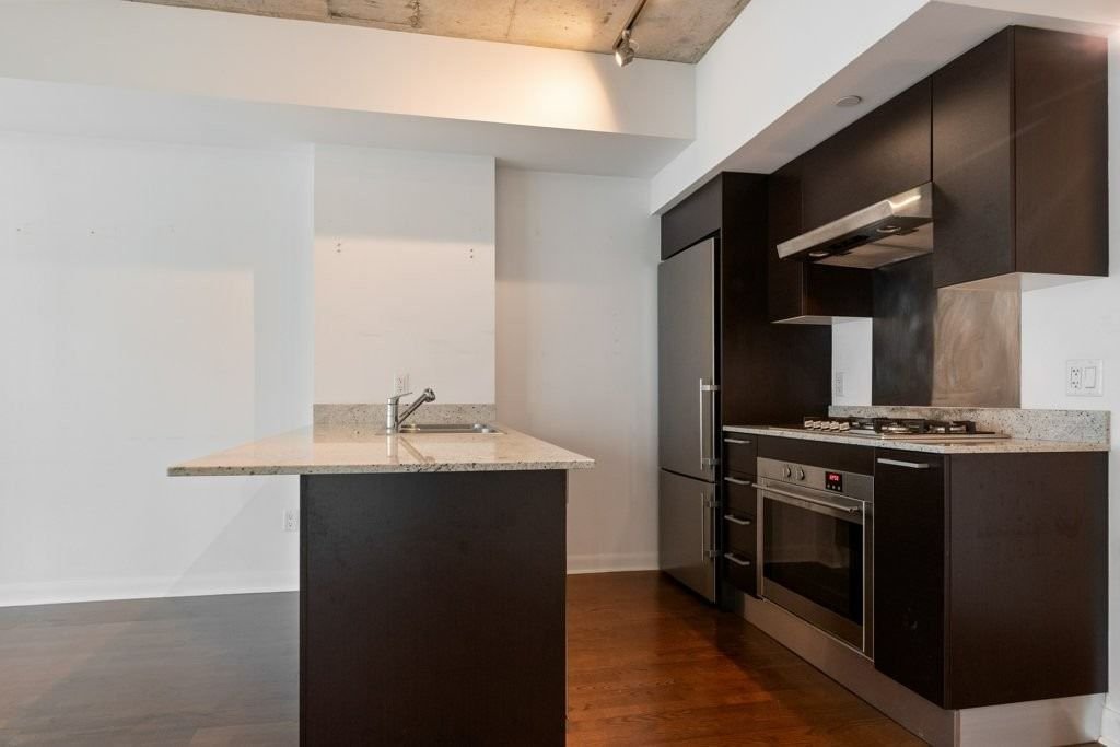 375 King St W, unit 2206 for rent - image #5