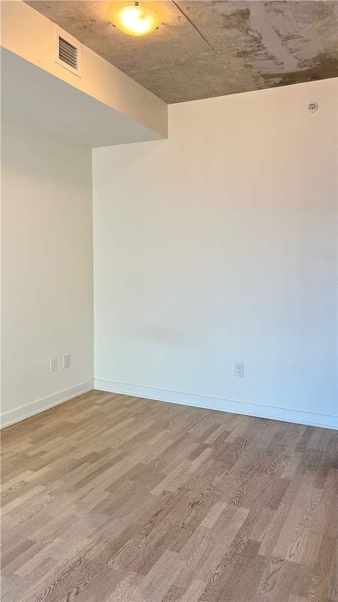 629 King St W, unit 528 for rent - image #7