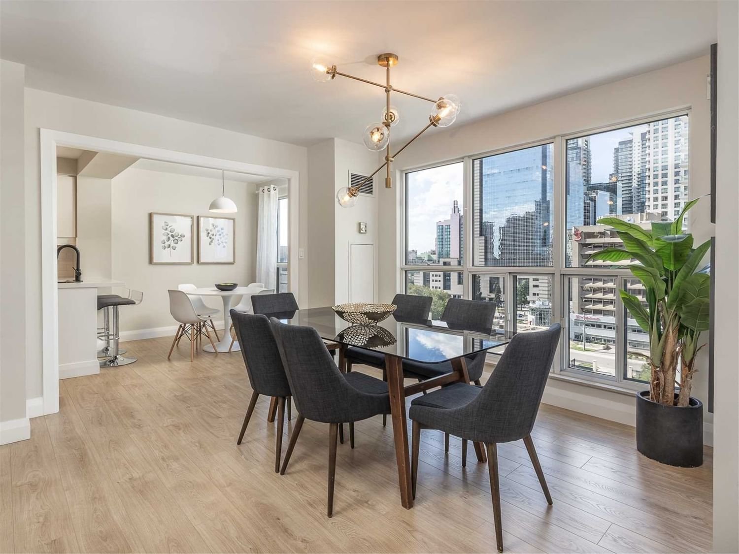18 Hollywood Ave, unit 1101 for sale - image #10