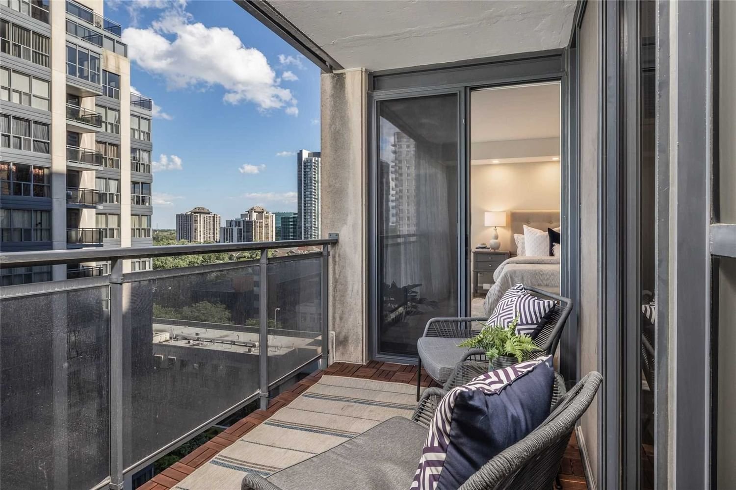 18 Hollywood Ave, unit 1101 for sale - image #22