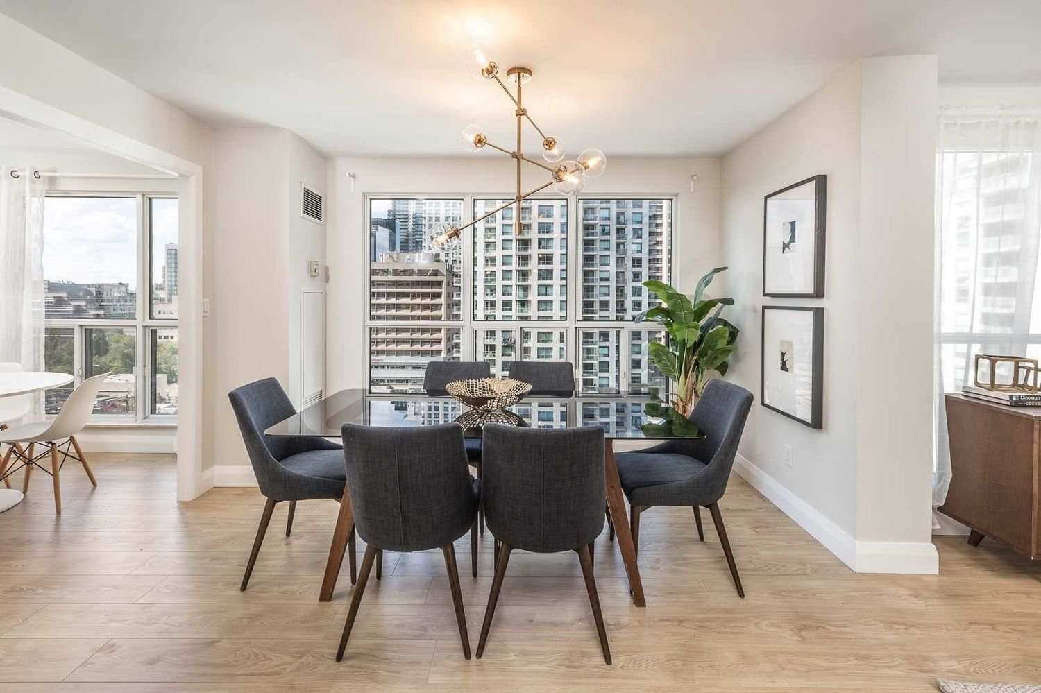 18 Hollywood Ave, unit 1101 for sale - image #8