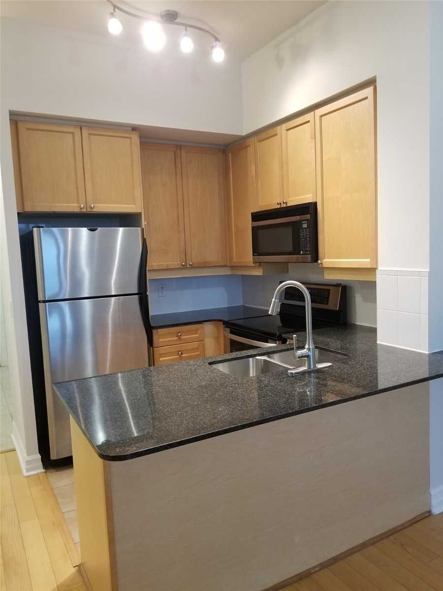 17 Barberry Pl, unit Uph 1 for rent - image #4