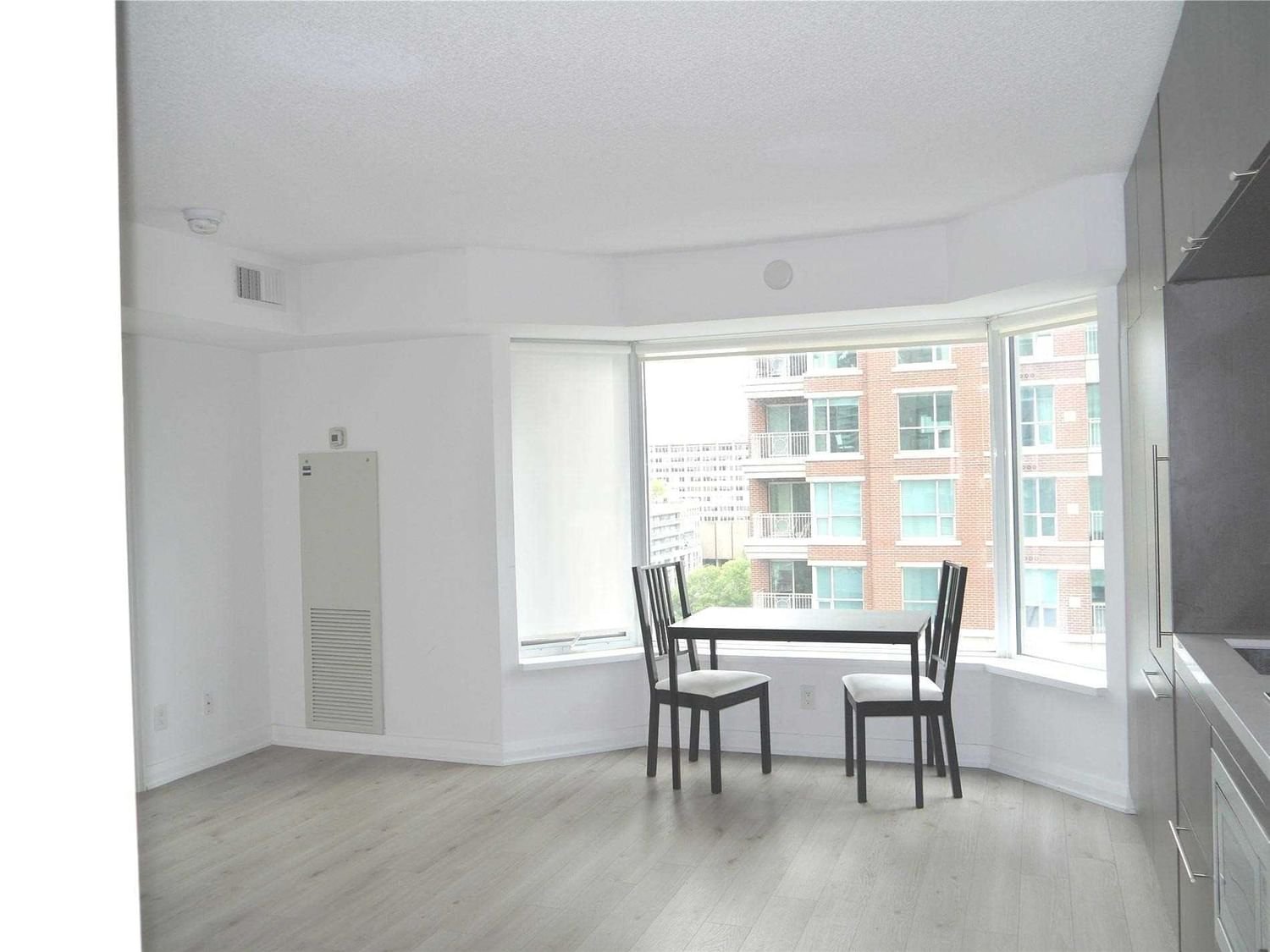 155 Yorkville Ave, unit 1214 for sale - image #7