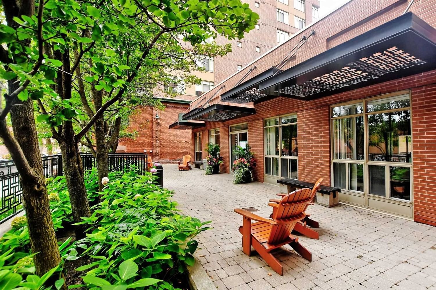 80 Mill St, unit 712 for rent - image #37