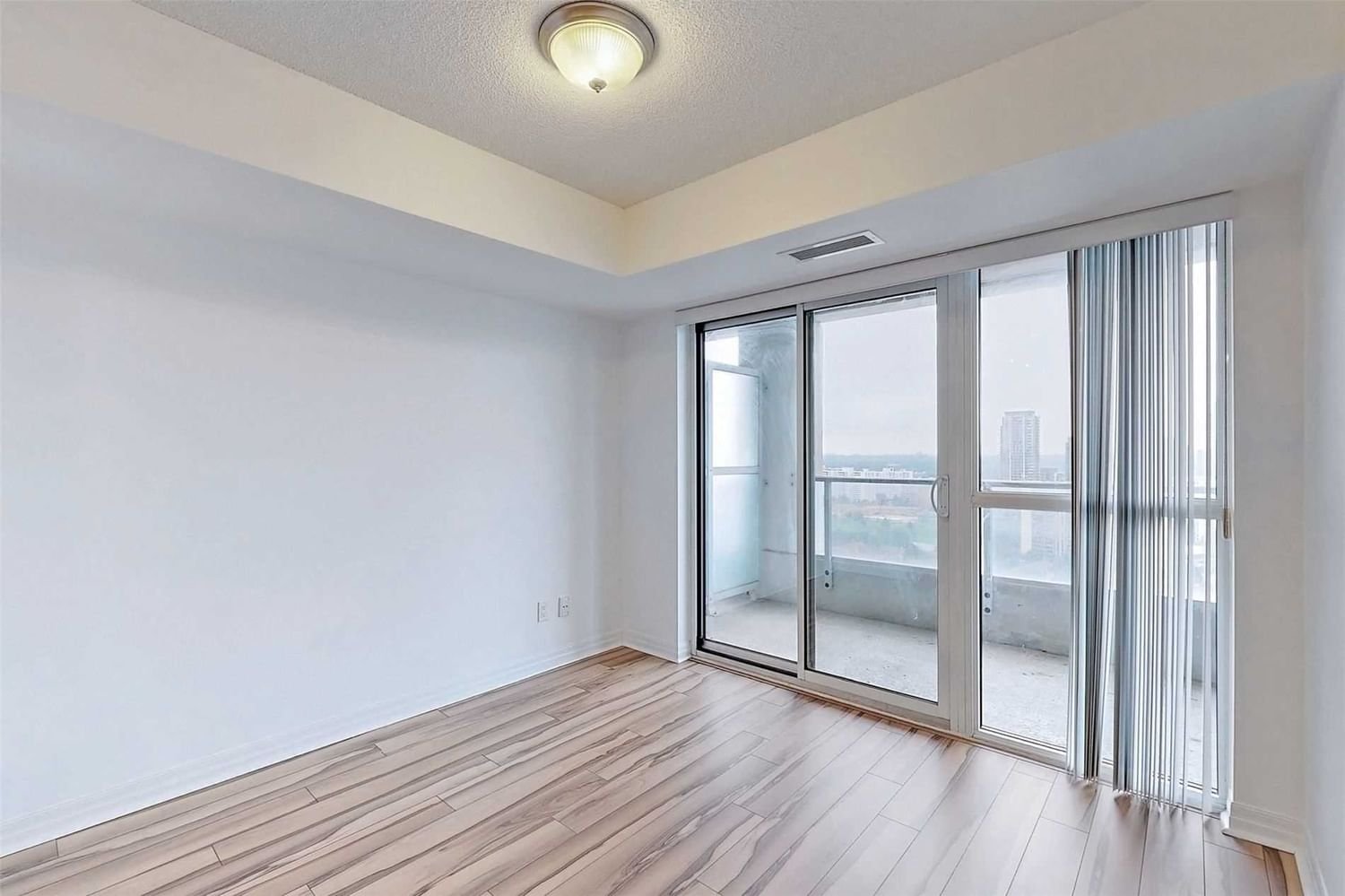 275 Yorkland Rd, unit 2412 for rent - image #8
