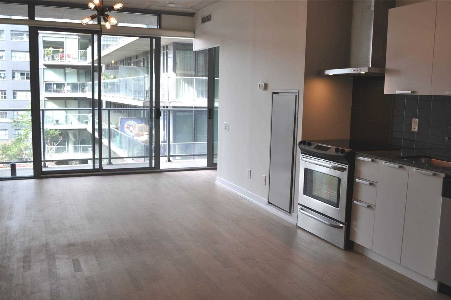 650 King St W, unit 503 for rent - image #4