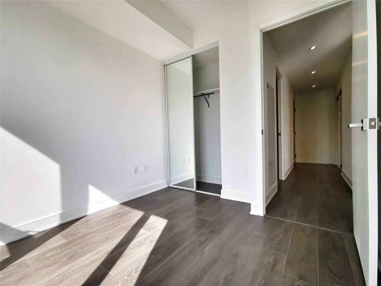 89 Mcgill St, unit 1311 for rent - image #7