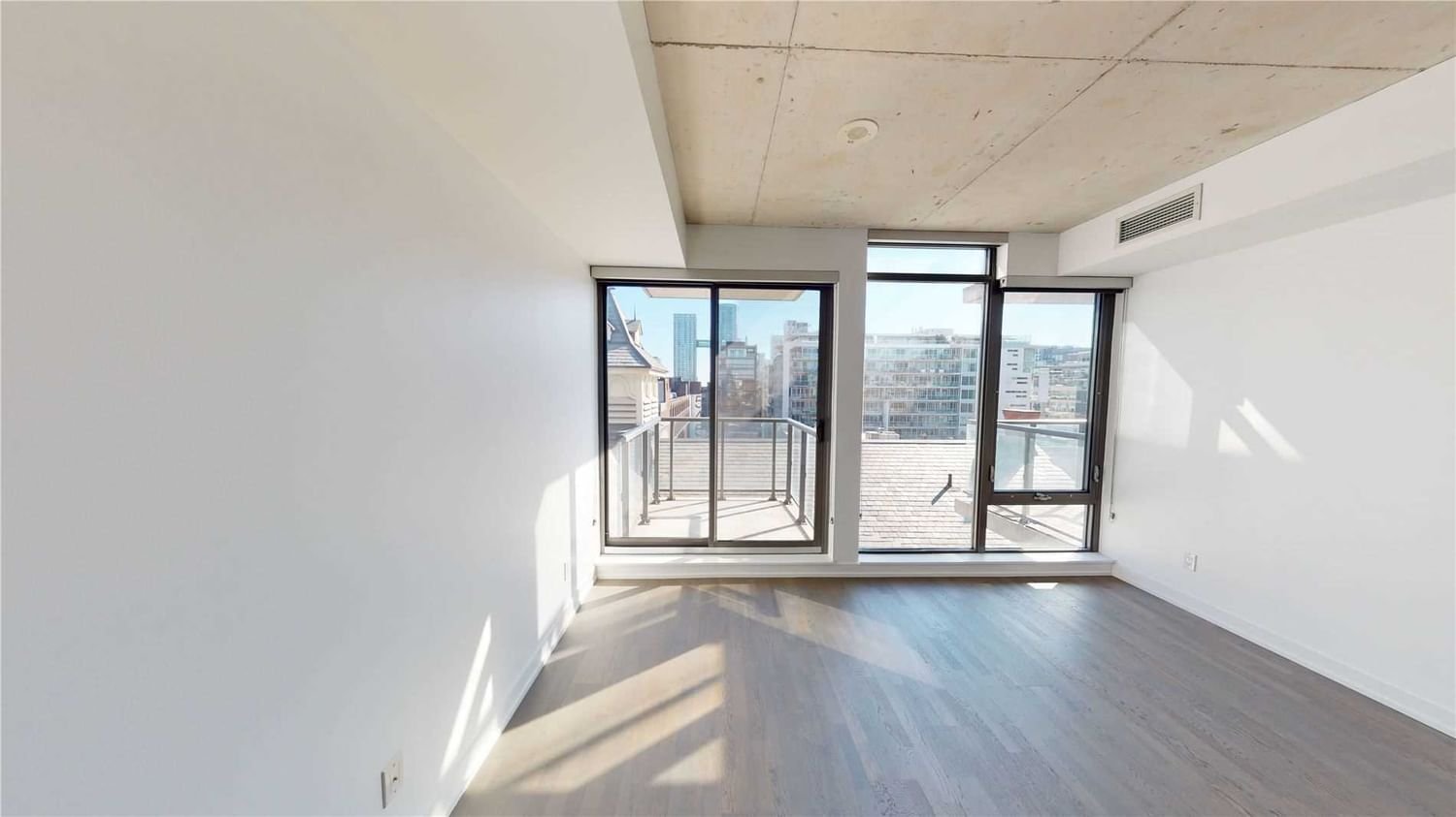 560 King St W, unit 616 for rent - image #4