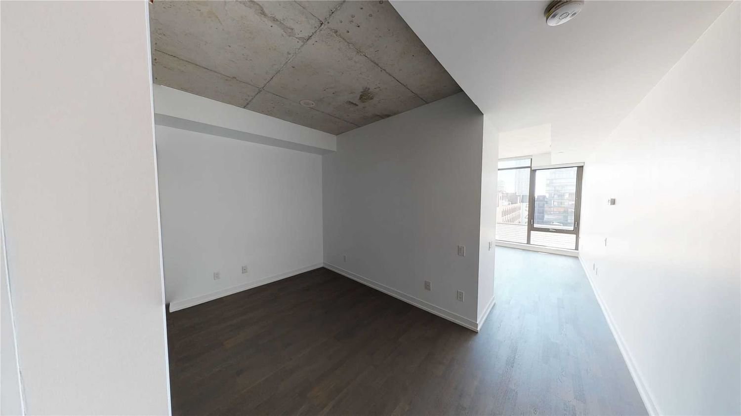 560 King St W, unit 616 for rent - image #9