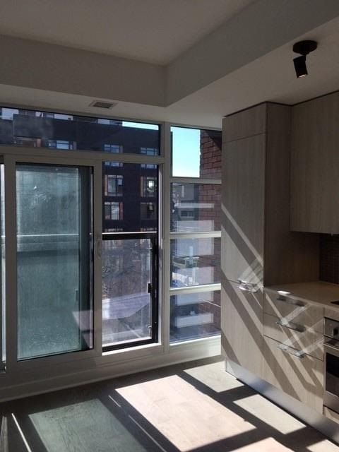 501 Adelaide St W, unit 510 for rent - image #14