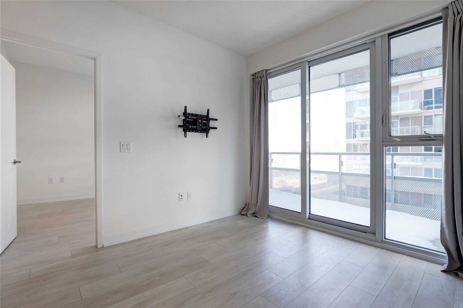 15 Lower Jarvis St, unit 816 for rent - image #18