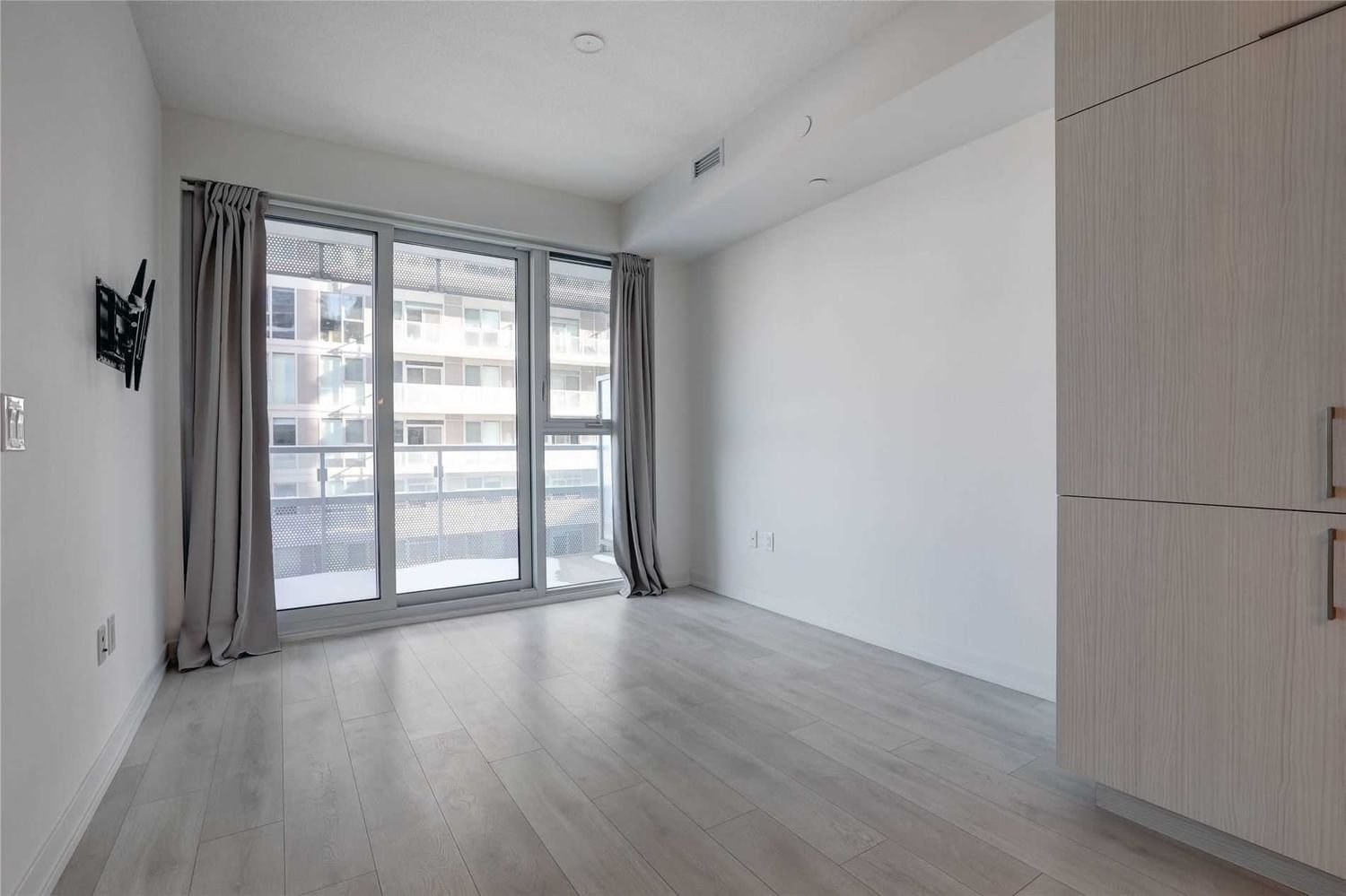 15 Lower Jarvis St, unit 816 for rent - image #19