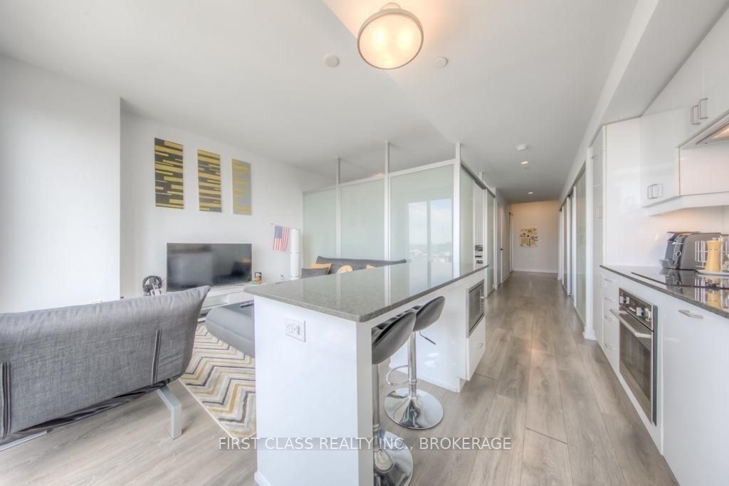 426 University Ave, unit 1901 for sale - image #16