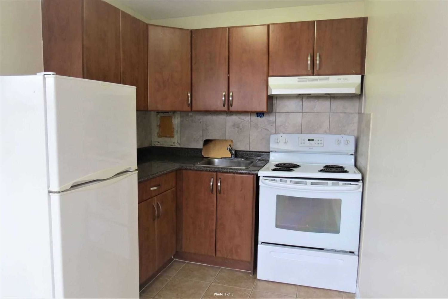 4140 Bathurst St, unit 302 for rent