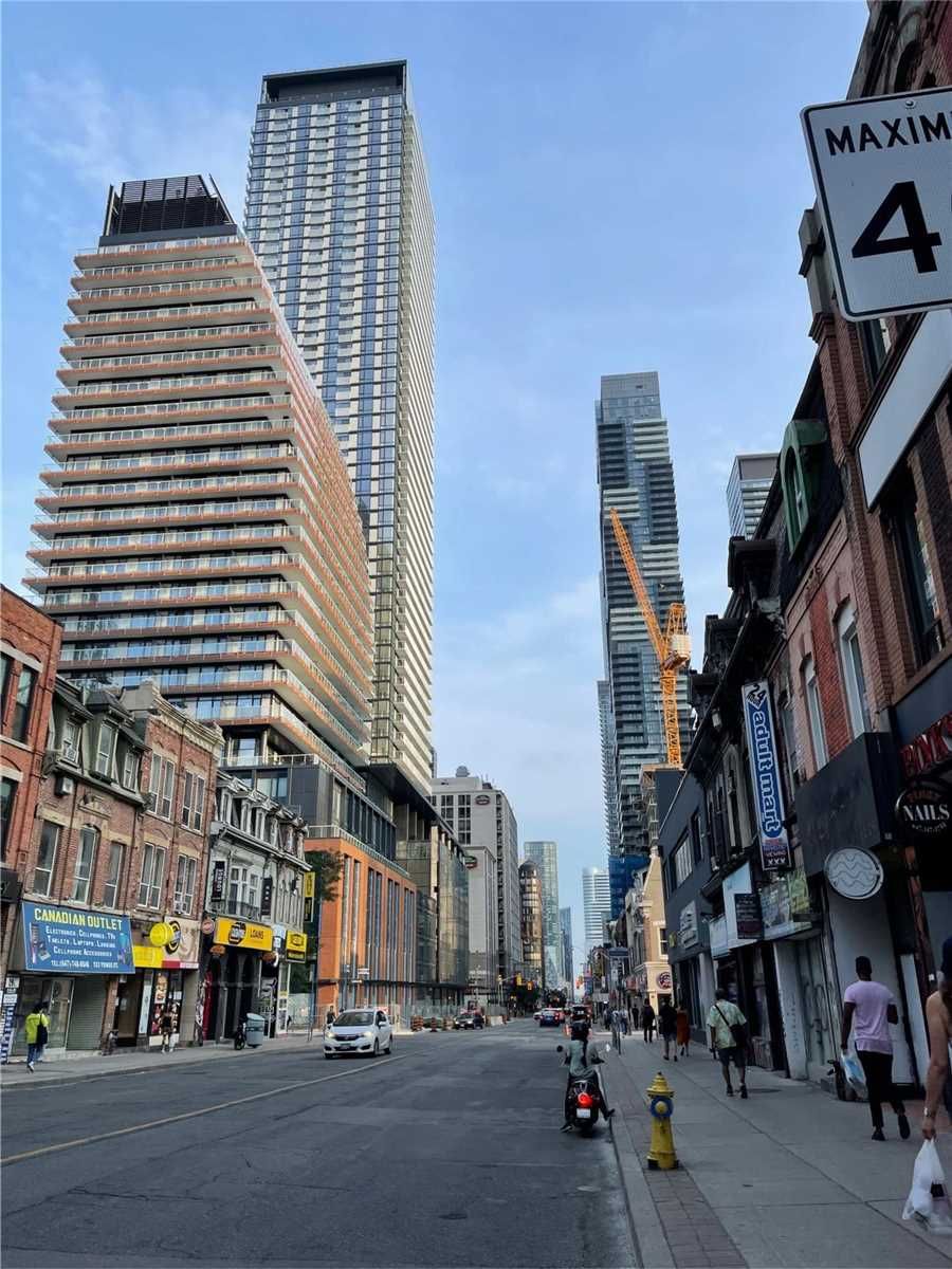 501 Yonge St, unit 4804 for rent in The Village - image #2