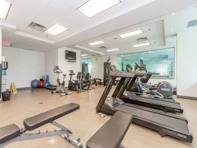 300 Bloor St E, unit 3004 for rent