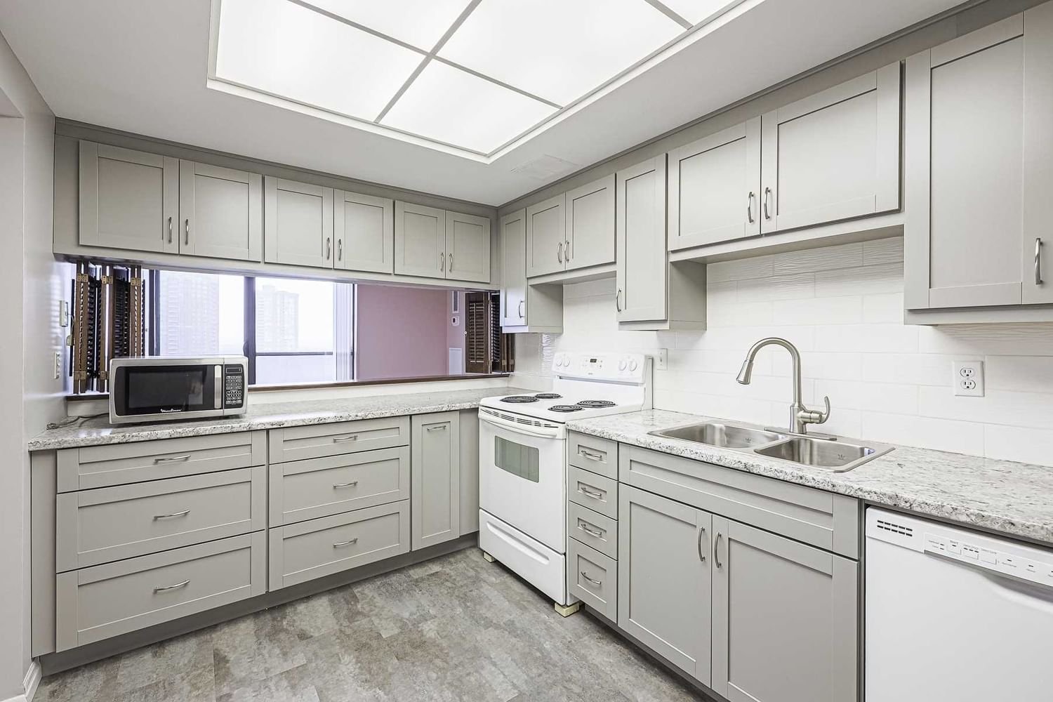 3303 Don Mills Rd, unit 1502 for rent - image #1