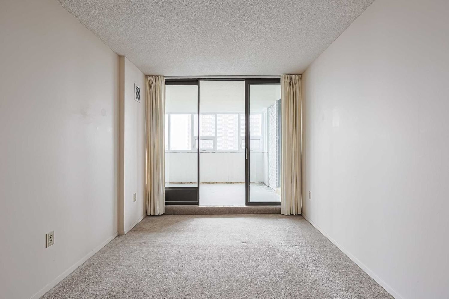 3303 Don Mills Rd, unit 1502 for rent - image #16