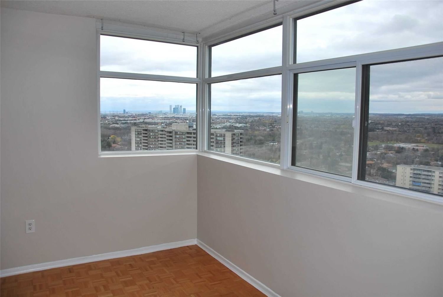 100 Antibes Dr, unit 2702 for sale - image #3