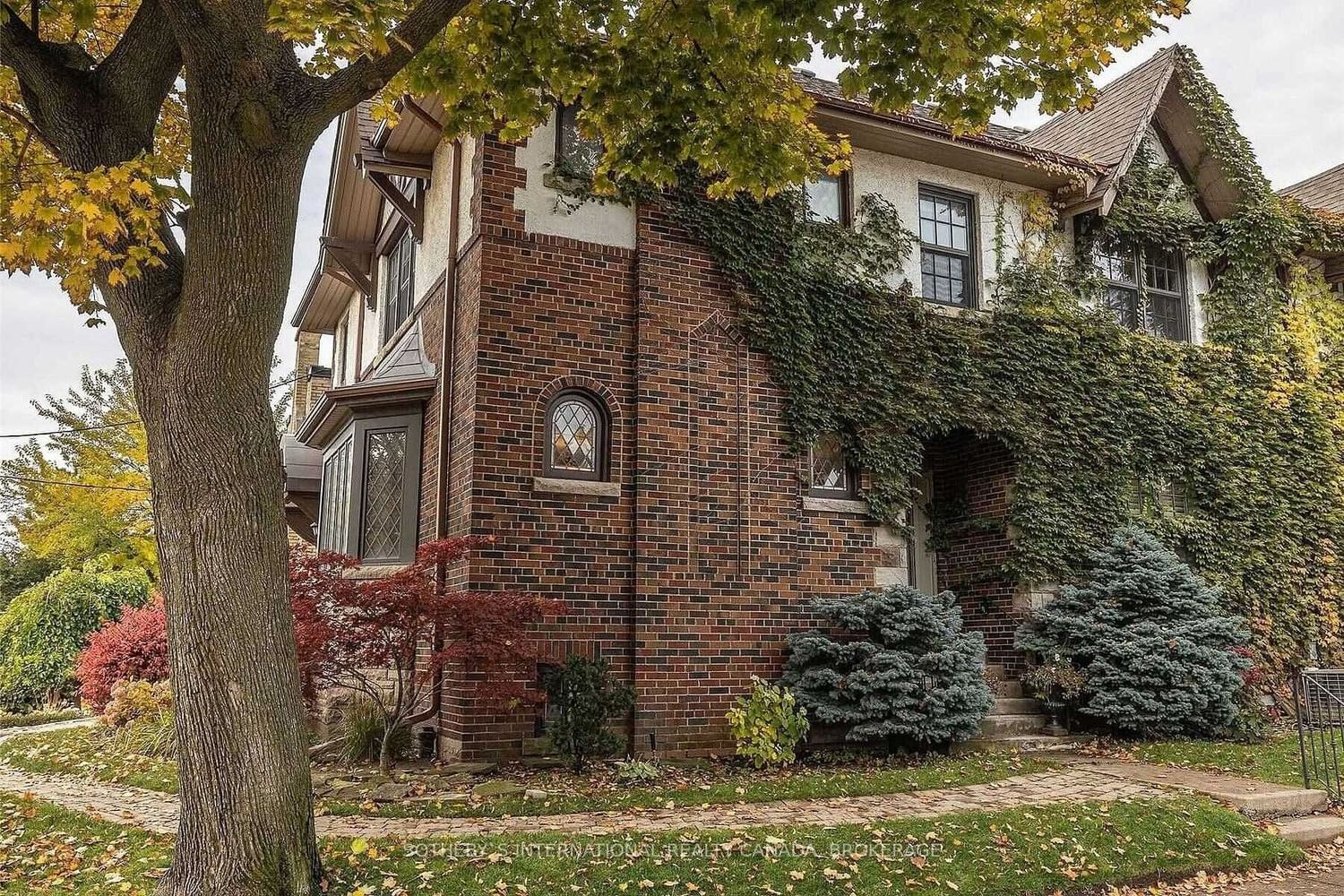 130 Highbourne Rd, unit main-floor for rent in Yonge and Eglinton - image #2