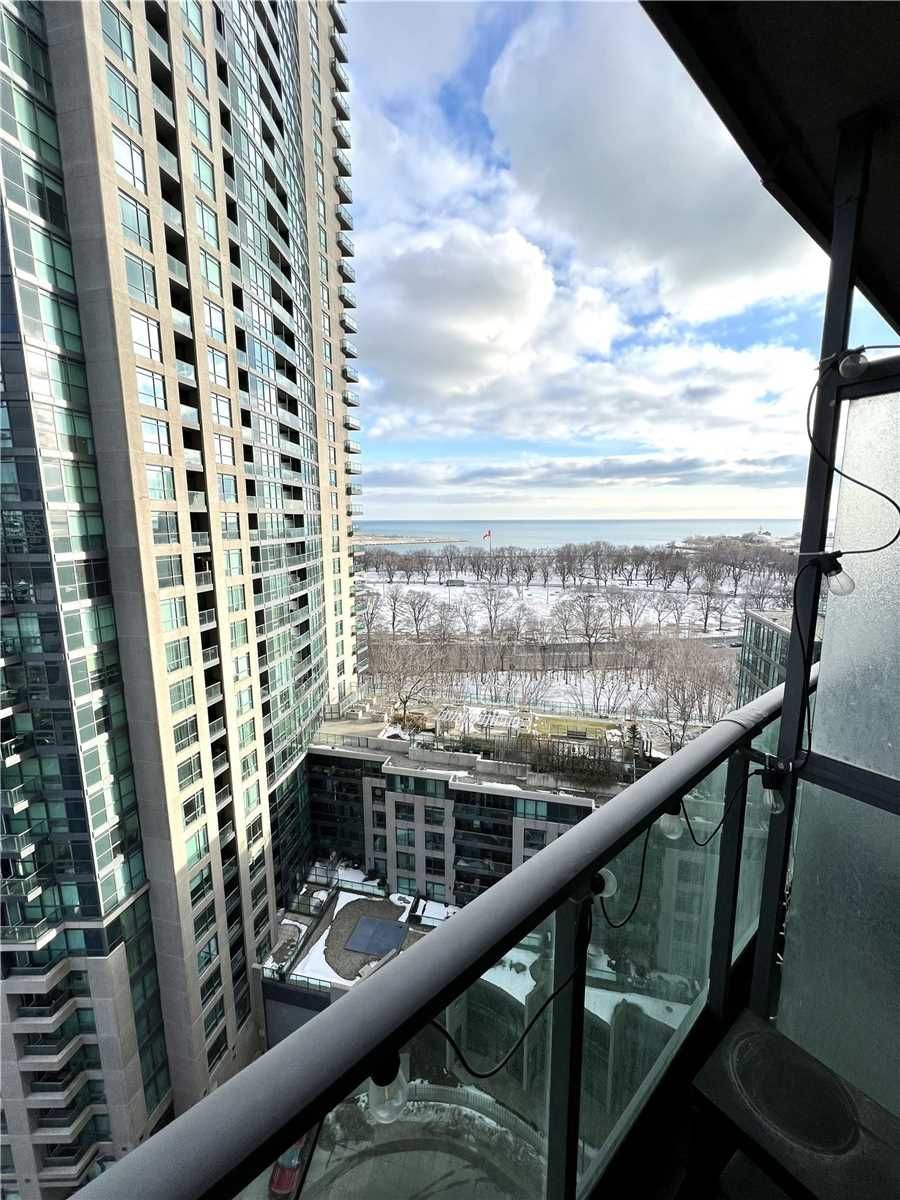 231 Fort York Blvd, unit 1612 for rent