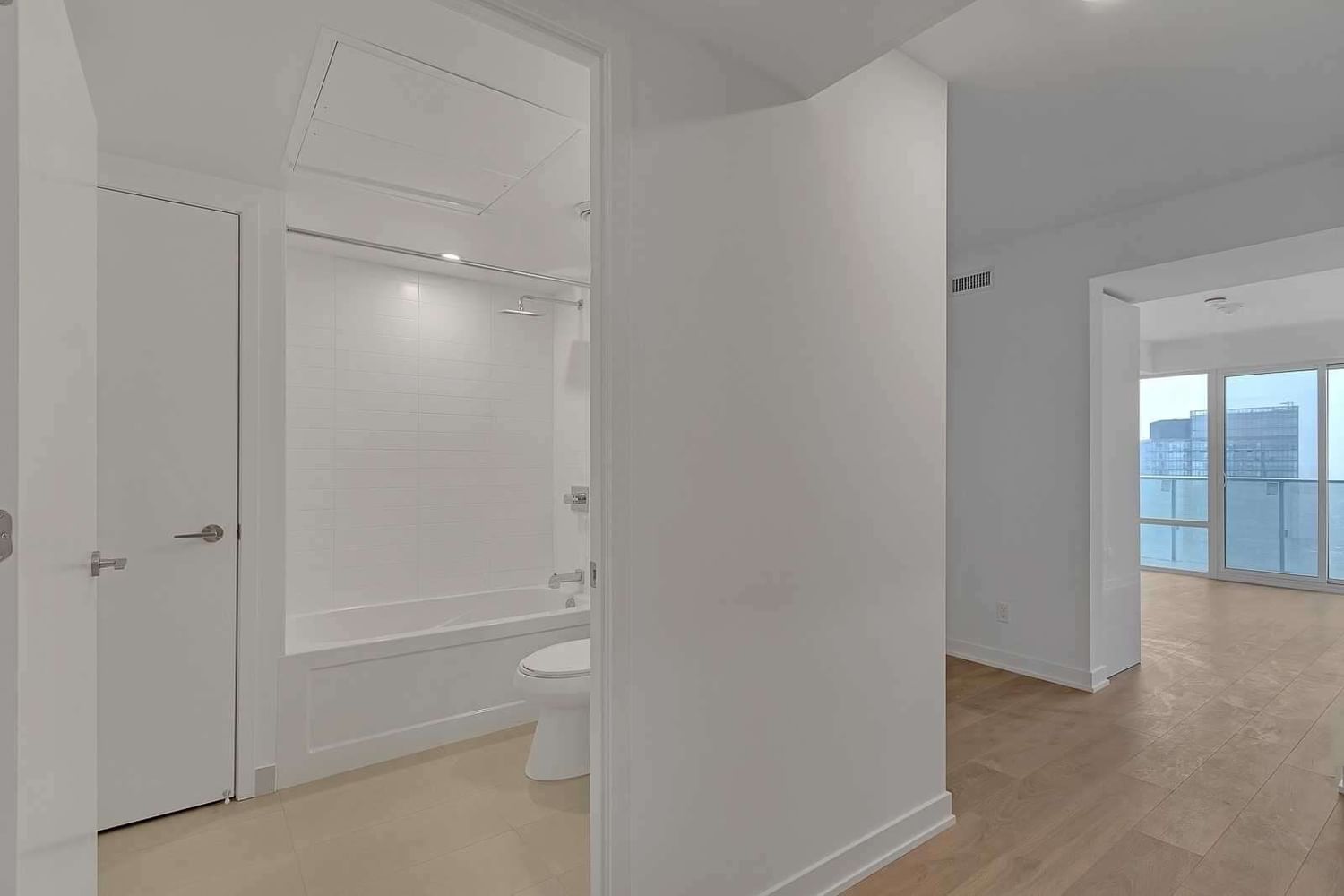 501 Yonge St, unit 4801 for rent in The Village - image #3