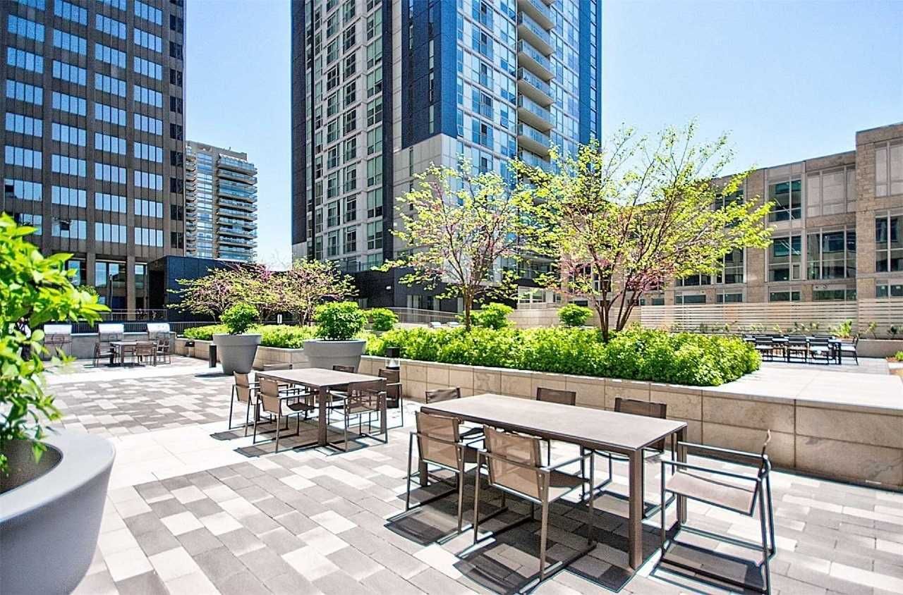 111 St. Clair Ave W, unit 1105 for sale