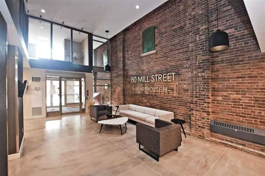 80 Mill St, unit 801 for rent - image #28