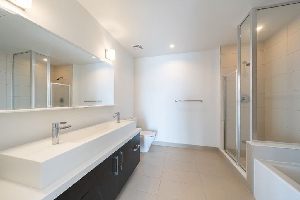 65 St Mary St, unit 3802 for rent - image #13