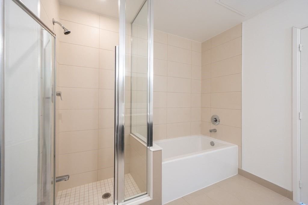 65 St Mary St, unit 3802 for rent - image #14