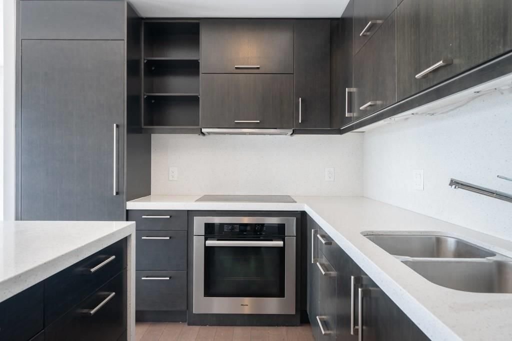 65 St Mary St, unit 3802 for rent - image #7