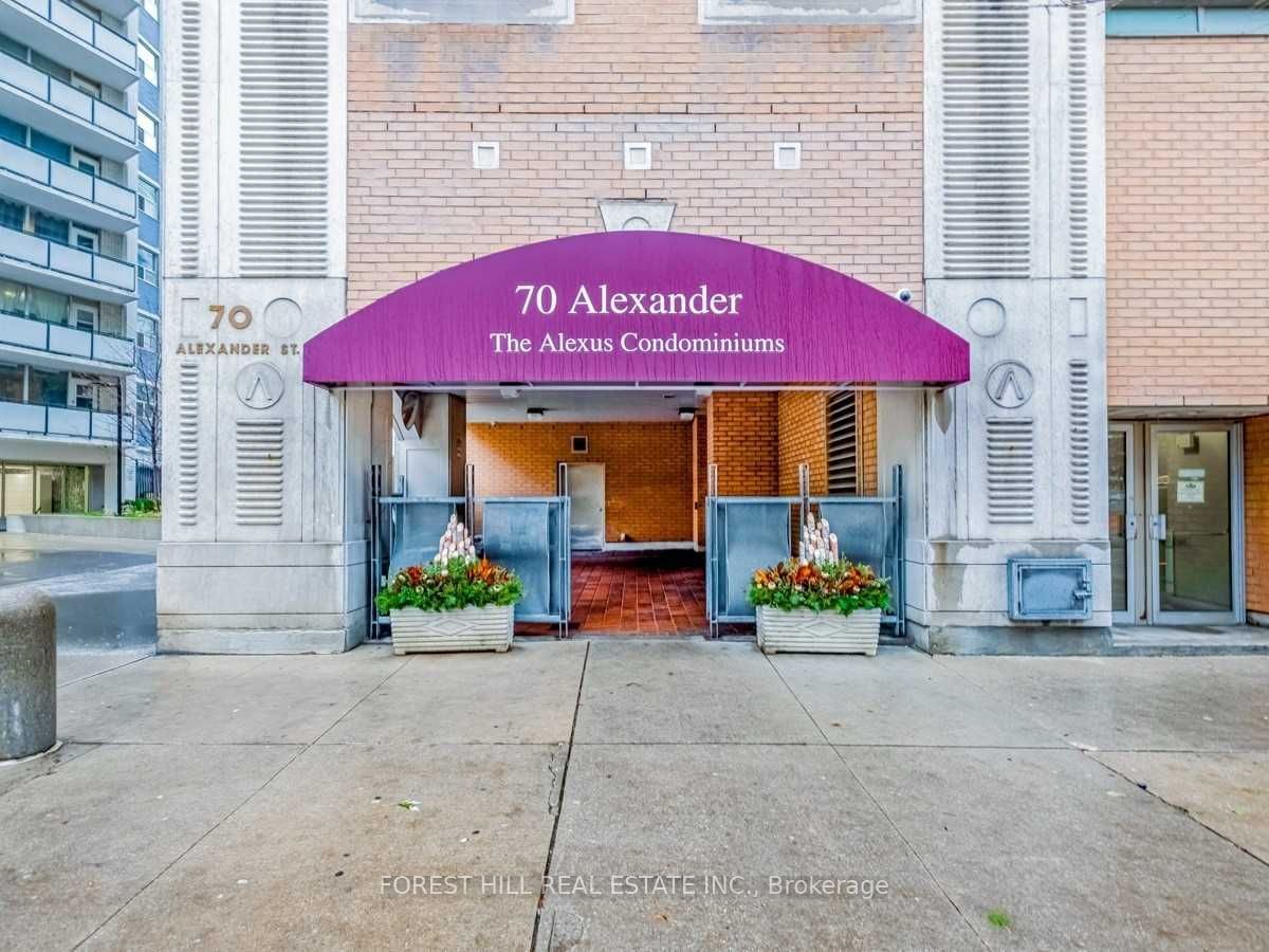 70 Alexander St, unit 305 for rent