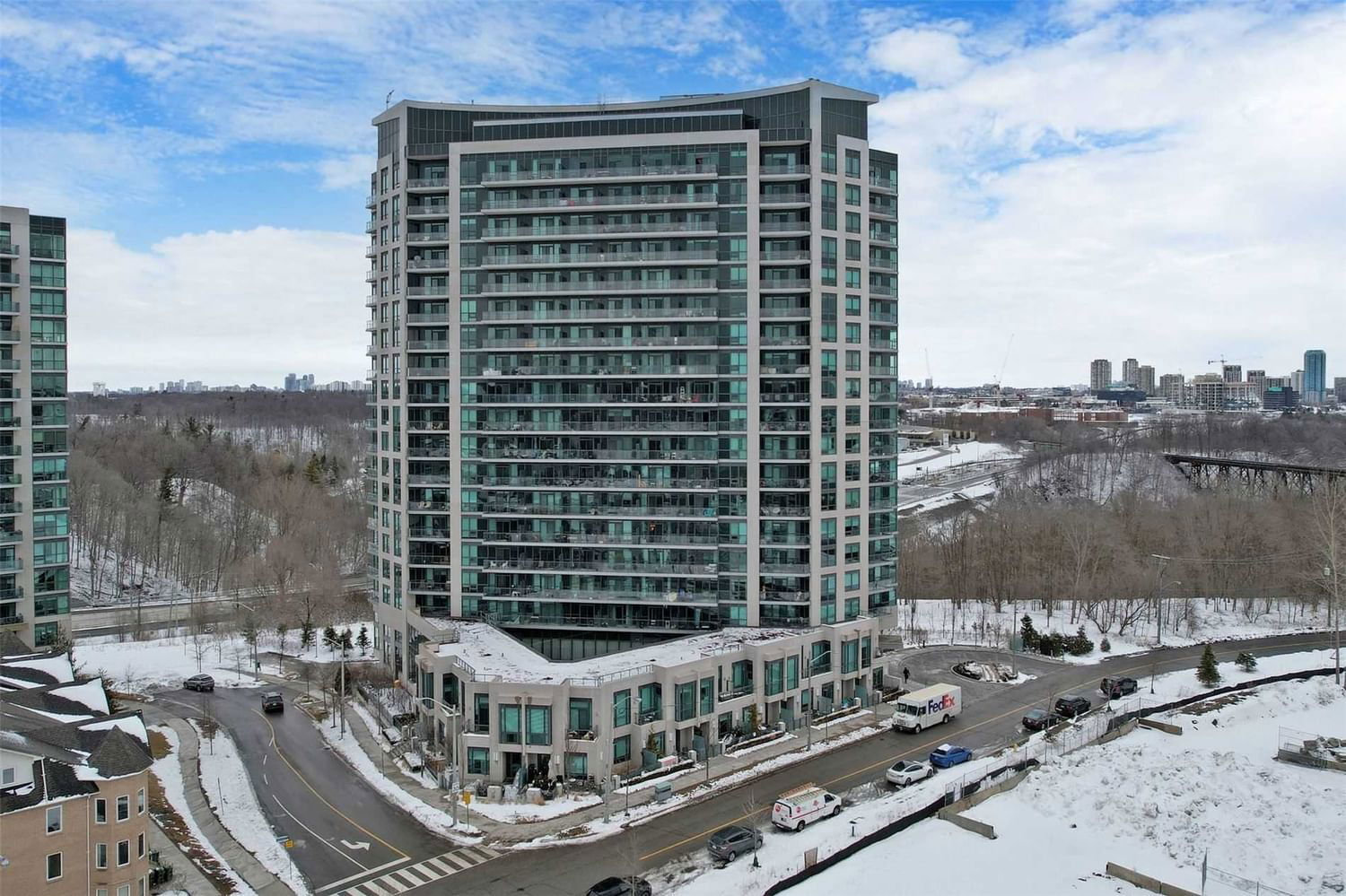 160 Vanderhoof Ave, unit 907 for sale - image #37