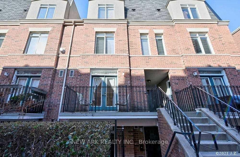 415 Jarvis St, unit 218 for rent - image #1