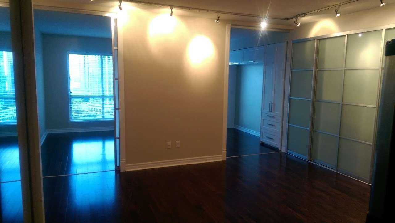 25 The Esplanade, unit 1720 for rent