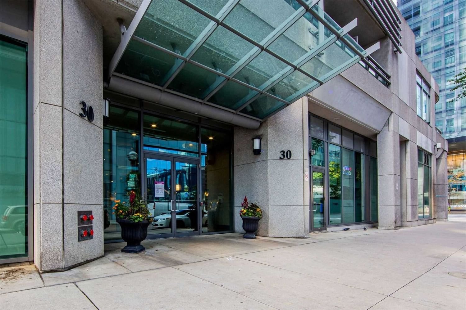 30 Grand Trunk Cres, unit 1503 for sale - image #4