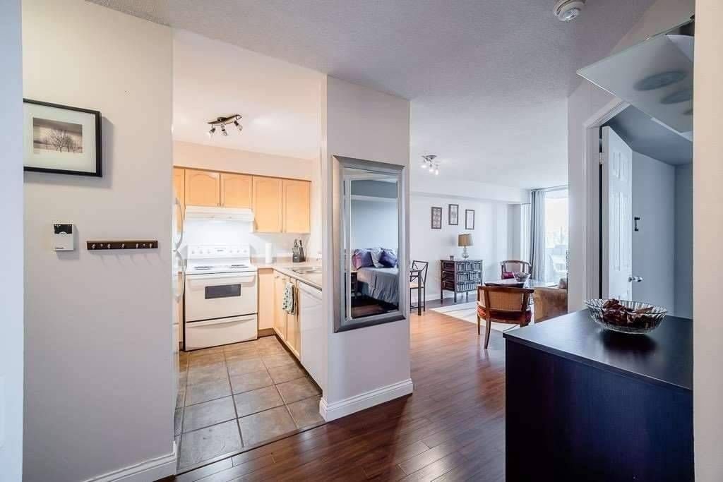 35 Finch Ave E, unit 606 for rent - image #5
