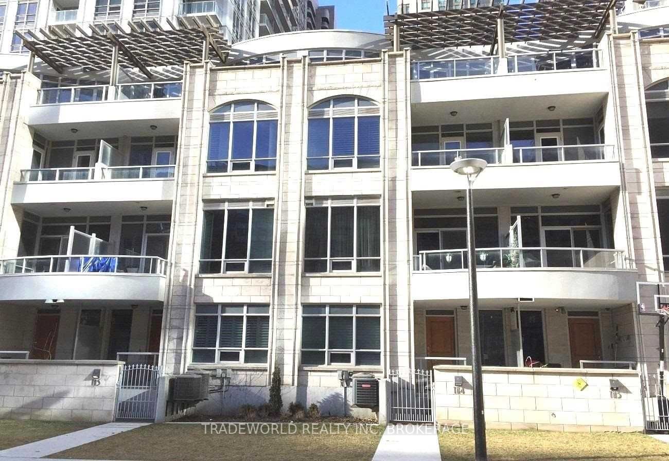 761 Bay St, unit Th4 for rent - image #1