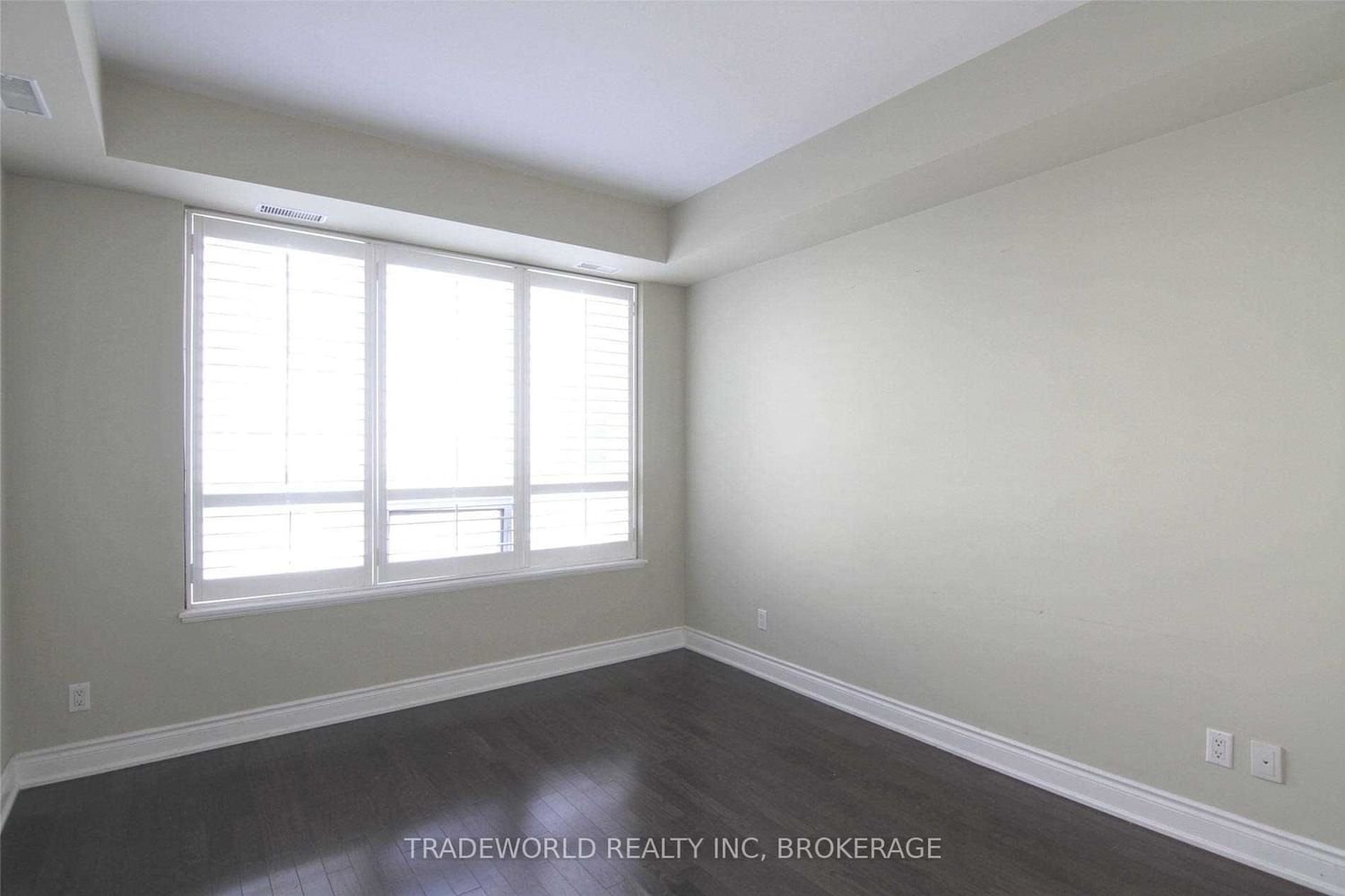 761 Bay St, unit Th4 for rent - image #15