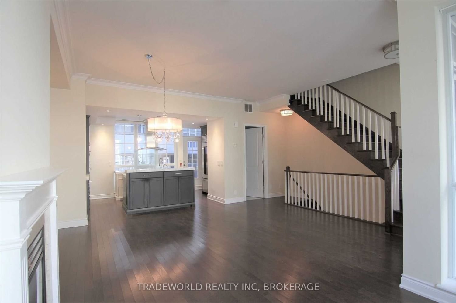 761 Bay St, unit Th4 for rent - image #4