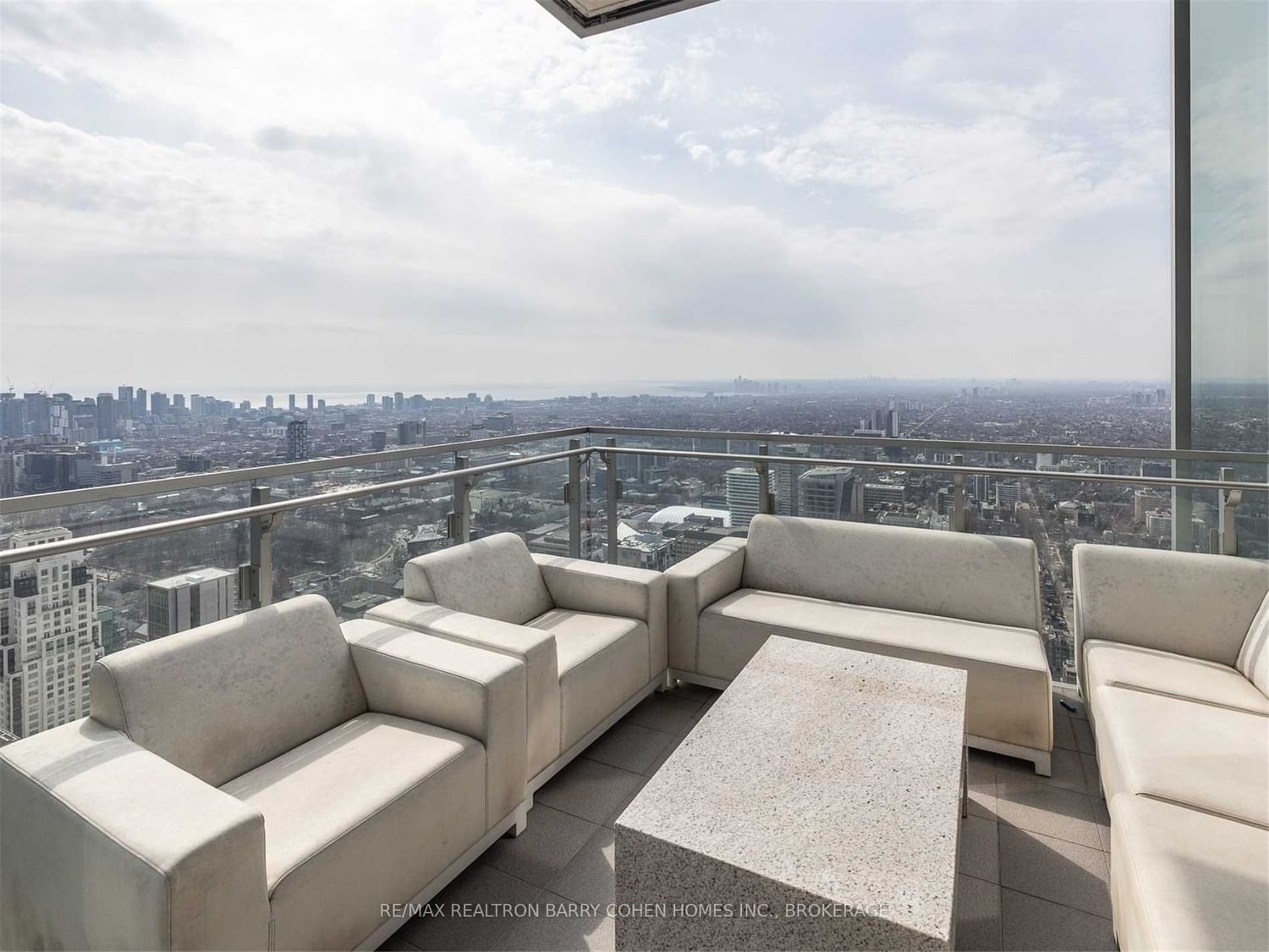 50 Yorkville Ave, unit 5202 for sale - image #8