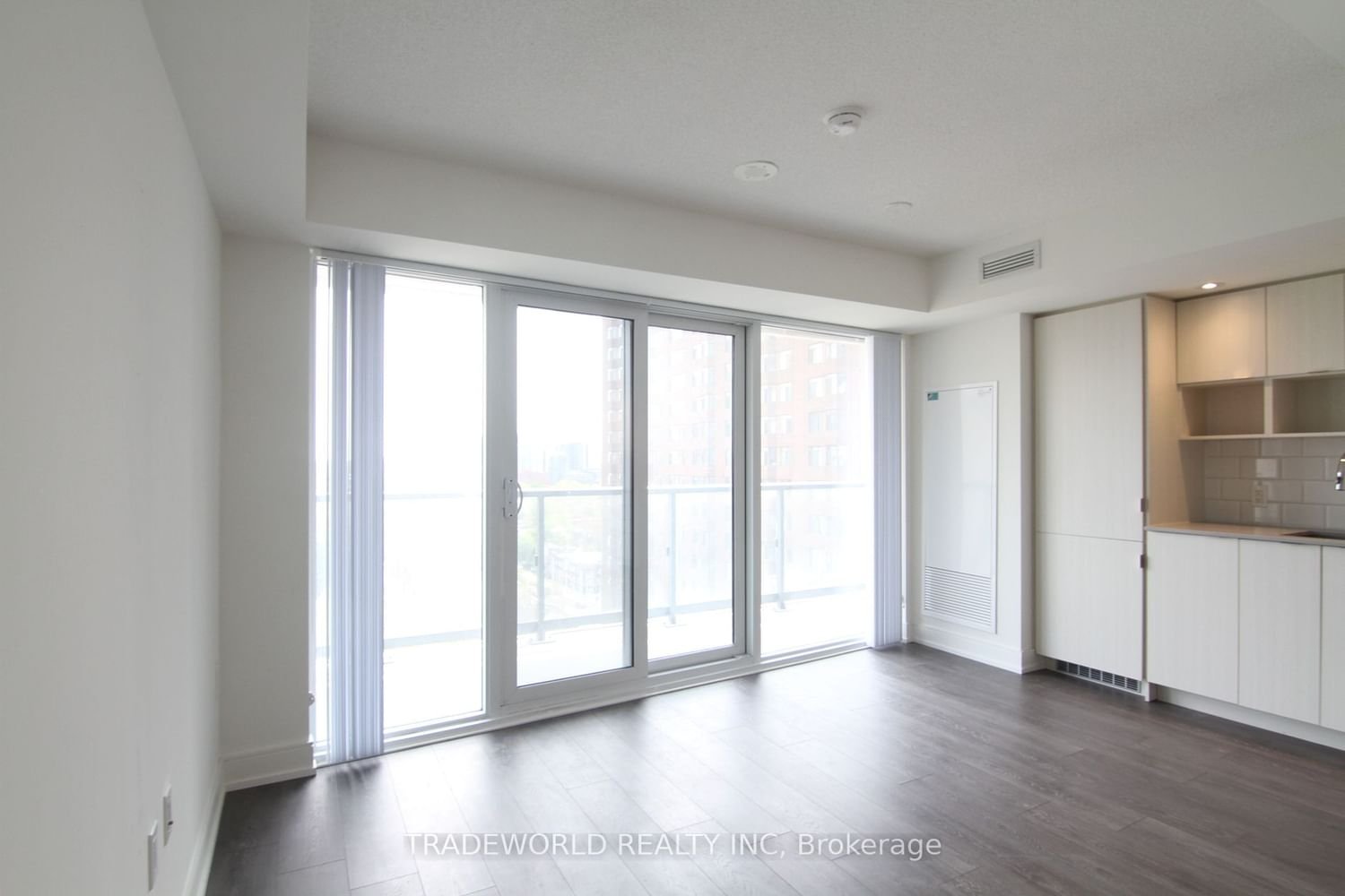 89 Mcgill St, unit 1206 for rent - image #6