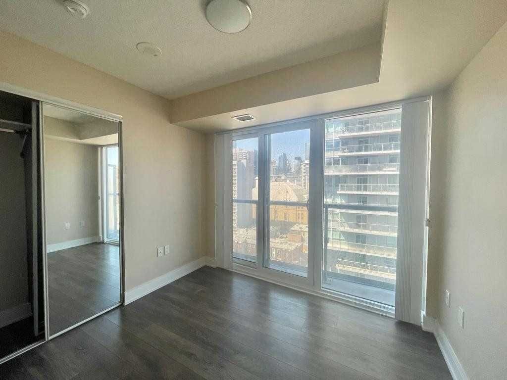 89 Mcgill St, unit 1402 for rent - image #8