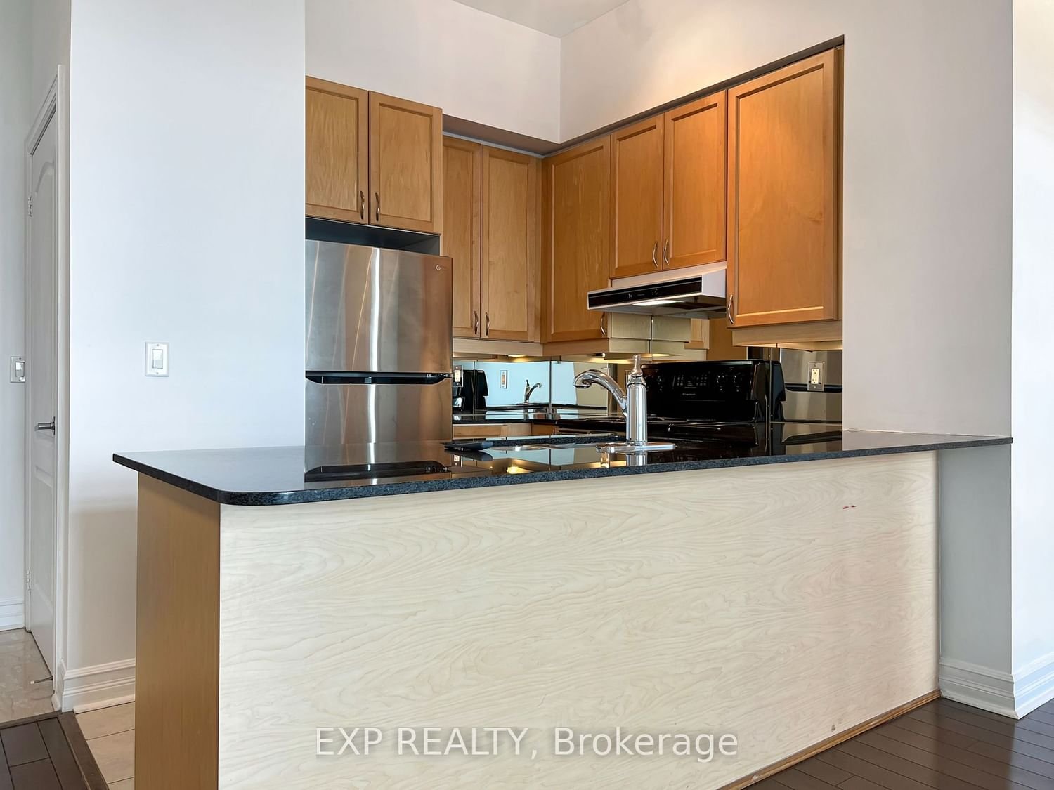 17 Barberry Pl, unit Uph 03 for rent - image #5