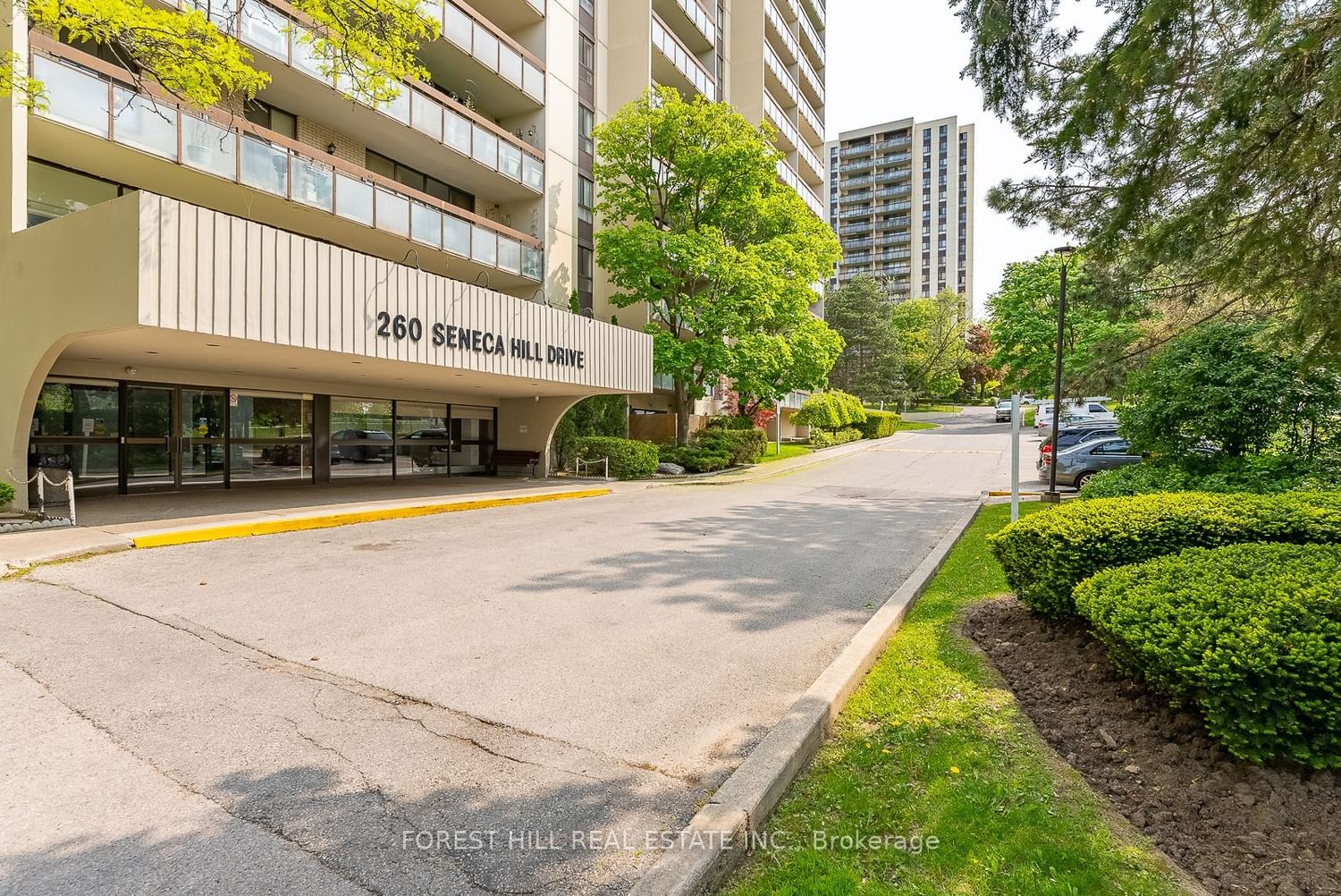 260 Seneca Hill Dr | 260-350 Seneca Hill Drive Condos | 2 Beds | 1 Bath ...