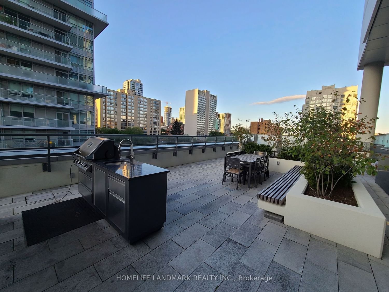 89 Mcgill St, unit 1505 for rent - image #17